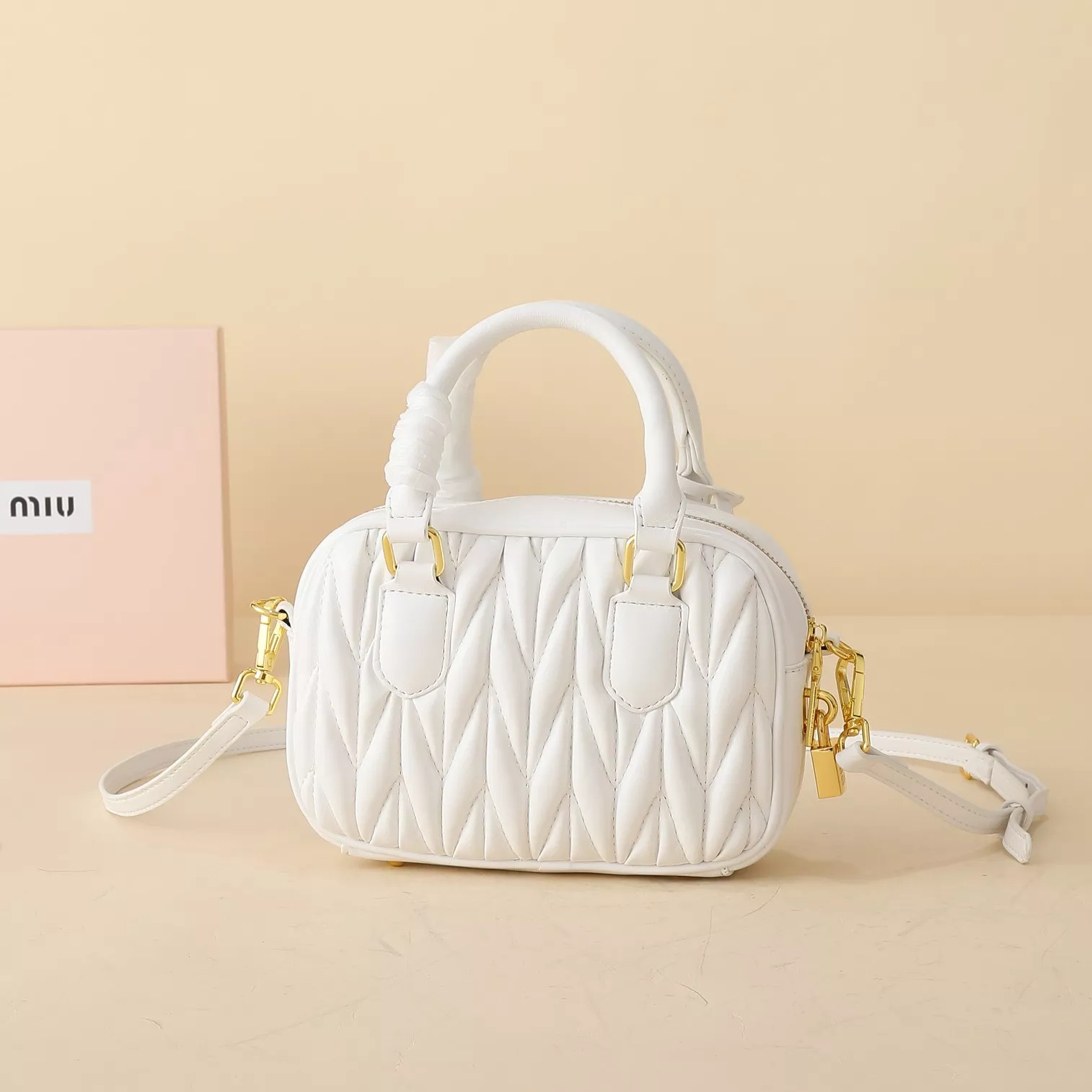 miu miu aaa qualite sac a main  pour femme s_12727414